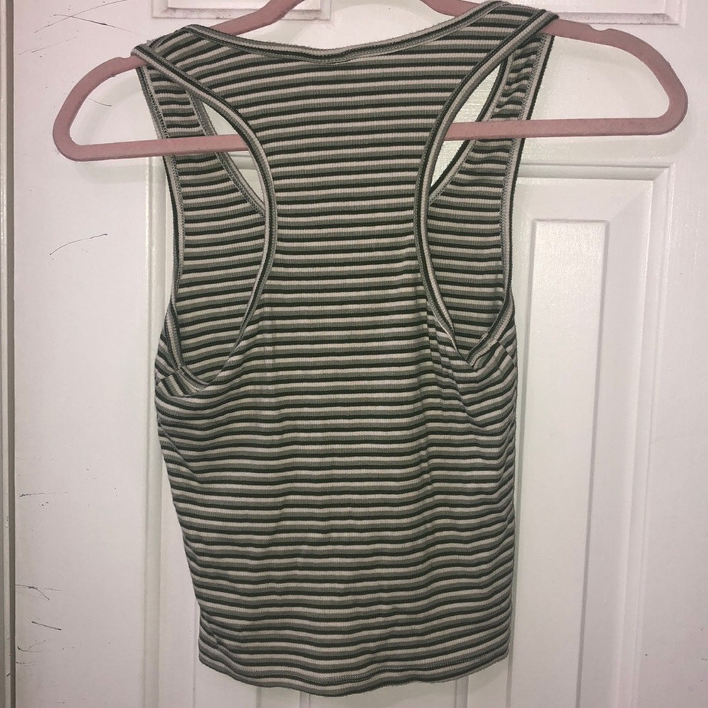 Crop top - Picture 3 of 3